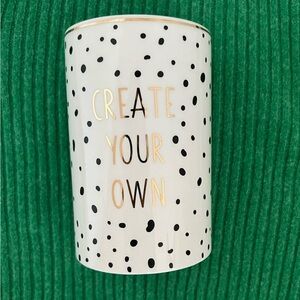 Create Your Own Polka Dot Make Up Brushes Holder